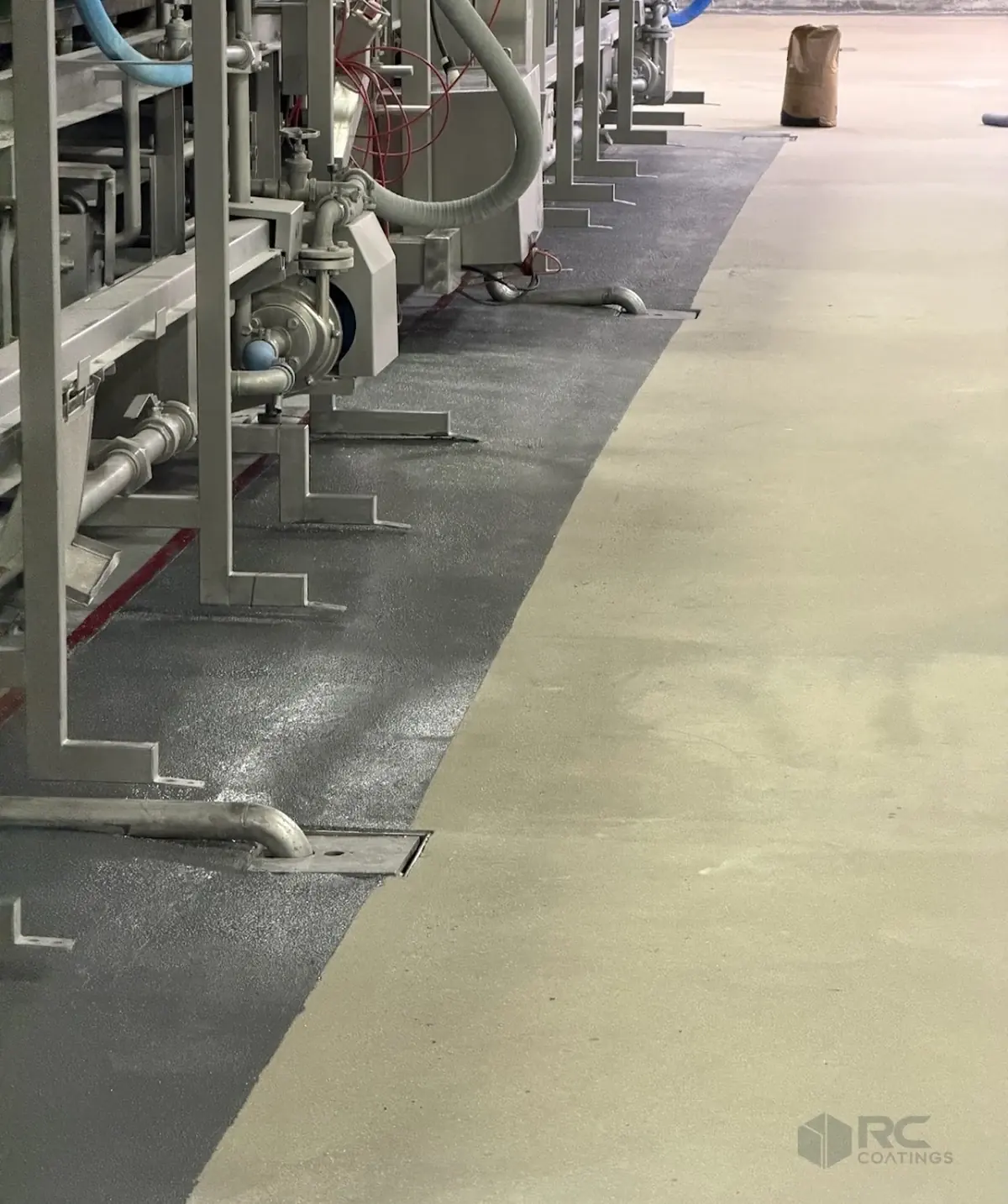 Resinous floor in a food-processing room